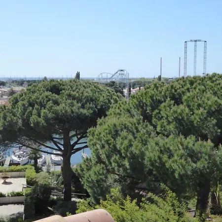 Apartment Climatise Avec Terrasse, Piscine Et Proche A Cap D'agde - Fr-1-723-15 Agde